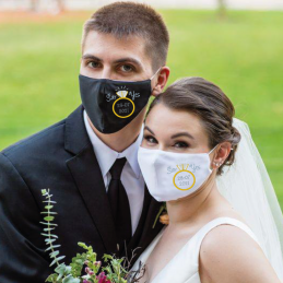 Masken - Premium® Schwarz Maske für Hochzeiten mit "Say Yes" -Stickerei und personalisiertem Datum - 13,50 € - ZZEMB_sayyes-B...