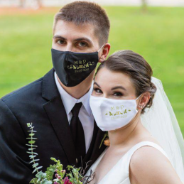 Masken - Premium® Weiß Maske für Hochzeiten mit Stickerei Ornament Trauringe, Initialen und und personalisiertem Datum - 14,0...